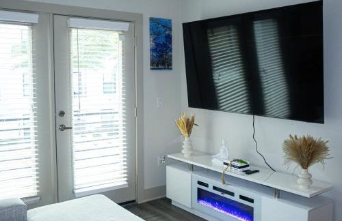 New! The Vibe Med Center Apartments - Central Houston - Photo 3