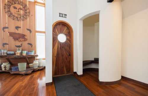 Seaside Art Gallery Loft Inspire Your Creativity with Breathtaking Views! - Foto 9