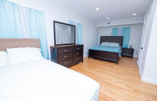 Modern Luxury Home With Fireplace & Game-Room - Foto 9