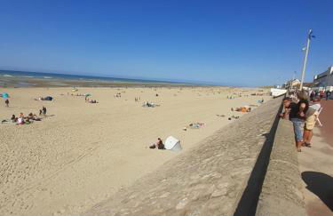 Les Obiones, vue latérale mer, Fort Mahon Plage, magnifique studio cabine 4p, avec balcon , parking privé gratuit, wifi, classé 2 étoiles, exposition plein sud en Baie de Somme - Foto 41