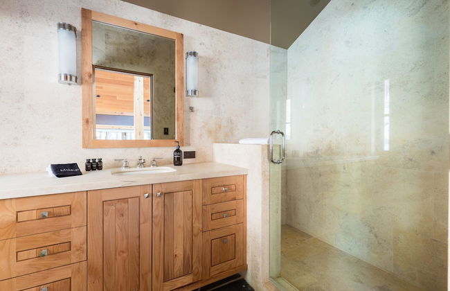 Hunter by Avantstay Riverfront Cabin w Prvt Cottage 5mins From Palisades - Photo 34