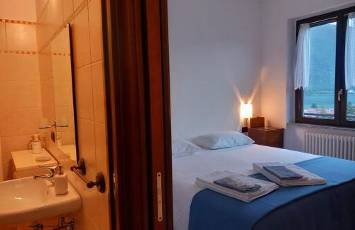 Lake and Guzzi view - Holiday Home - Foto 24