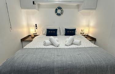 Modern 1BR Walk to Beach, Casino & Puerto Banús - Foto 18