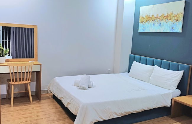 SUNNY HOME - Photo 4