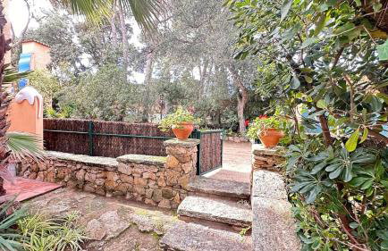 Casa única con jardín a 45 metros de la playa. BE - Foto 6