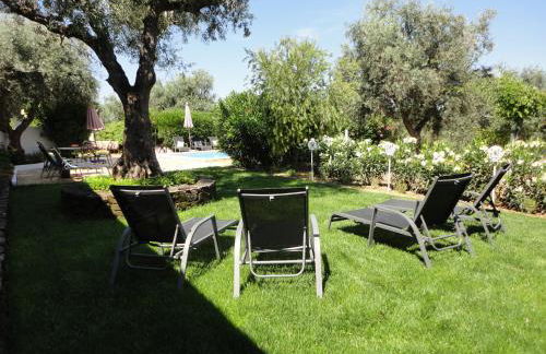 Monte dos Aroeirais - Foto 33