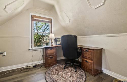 Cozy Evanston Villa with cinema and massage sofa - Foto 30