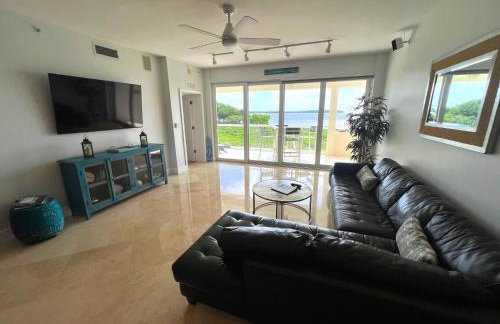 FULL TIME LIC Mgr - LUXURIOUS 3 BED 3 BATH OCEANFRONT SUITE - UPSCALE OCEANFRONT RESORT - INDOOR PICKLEBALL - SPEAKEASY! - Foto 16
