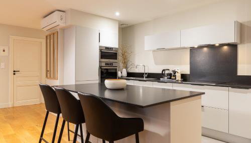 Cœur Presqu'île Appartement spacieux AC - Foto 4, stove, dishwasher, toaster