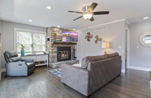 Spacious Home & Lake Access, Lake Views Throughout - Foto 5