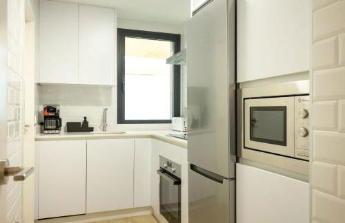 Charming 2 Bedroom Apartment with FREE PARKING close to Torre del Oro by Ocityzen - Foto 15