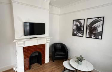 Tranquil 3BR in Portsmouth - Photo 3