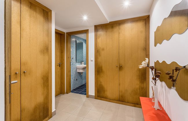 JOIVY Sleek House W/Balcony & 2 Terraces In Porto - Foto 25