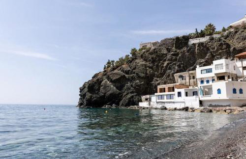 Beachfront Lovely Small House on the Sea - Foto 15