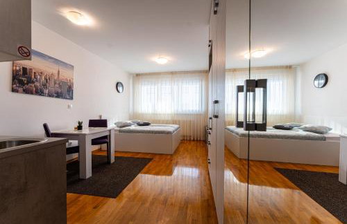 Zagreb 113 - Bedroom - New - Apartment - Parking - Flexible Keybox Entry - Modern - Monthly Rent - WiFi - Foto 2