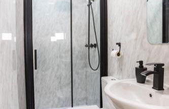 4 Bed Home sleeps 7 close to Cheshire Oaks Princes Rd - Photo 27