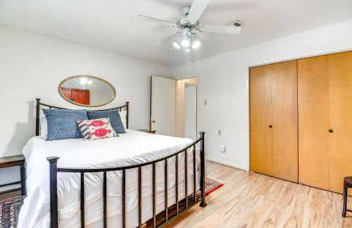 2 Mi to Kyle Field Bryan Home with Fenced Yard - Photo 13