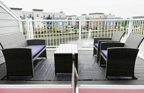 Warrenville Retreat 4BR 3 Bath Townhouse - WV2 - Foto 18