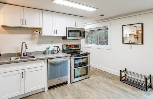 Walk to Beach and Lake Access Cozy Redmond Apt! - Foto 12