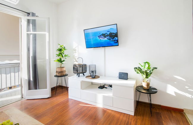 Midtown Apartment by CorfuEscapes - Photo 17