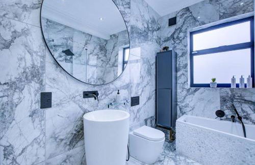 Luxurious House Leyton sleep7+garden next to Stratford - Foto 29