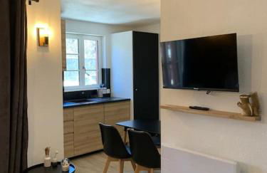 "La clé dorée" Studio balcon ensoleillé Vue montagne wifi - Photo 5