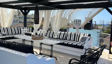 Magical Seaside Town Boutique Apts 2 - Photo 1