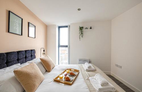 Stunning 2 bed apt with free parking close to CC - Foto 10