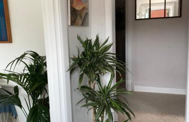 Leeward Lodge - Photo 4