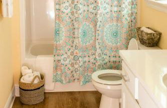 Walk Downtown, Private Parking, Short Drive to Beach & NAS - Foto 16