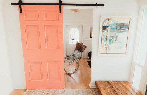 Huge Beach Bungalow- Yard, Beach Pass, King Beds - Foto 12