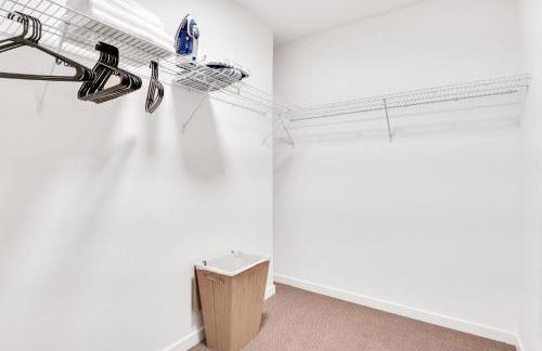 My Sweet Rentals- 30 night min - Foto 36