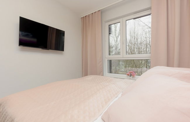 Dark Blue and Grey Apartment by Renters - Foto 3