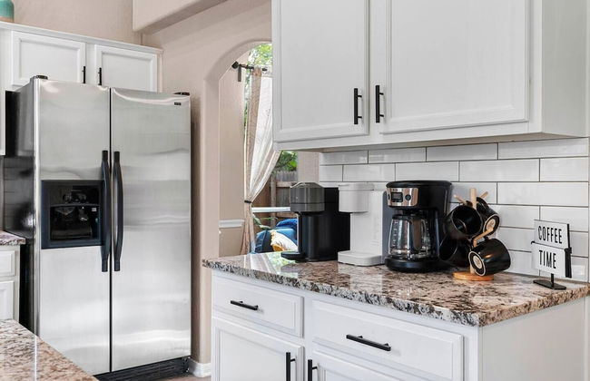 Sun Filled Home Pool & HotTub Gameroom - Foto 5