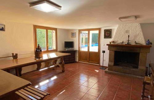 Maravillosa casa con piscina en un pueblo único, Artajona - Navarra - Foto 17