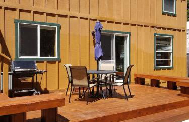 Mckinney Estate w/ Roof Deck Beach & Hike! - Foto 7