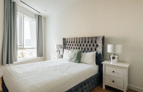 LUXURY 3 Bed 3 Bath Apartment in Central London - Photo 15