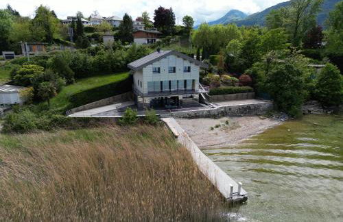 Villa pieds dans l'eau du Lac du Bourget - Foto 1