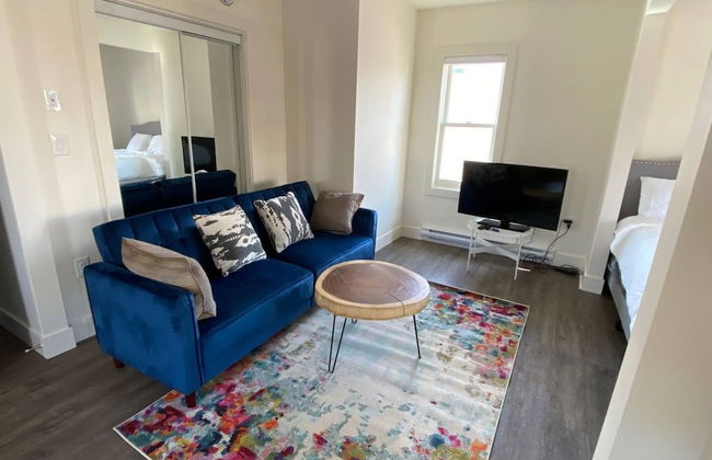 Historical Building 1br 1ba Walk To Roger's Place - Photo 1