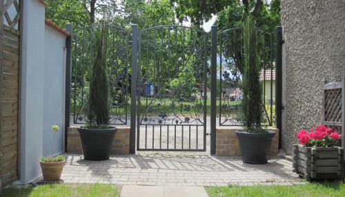 Ferienwohnung Zesch am See - Foto 5, Garden, Garden view