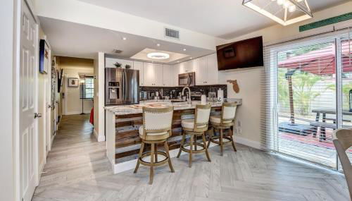 Dog Friendly Home by Flagler Avenue! Fenced Yard and Garage! Walk to the Beach! - Foto 4