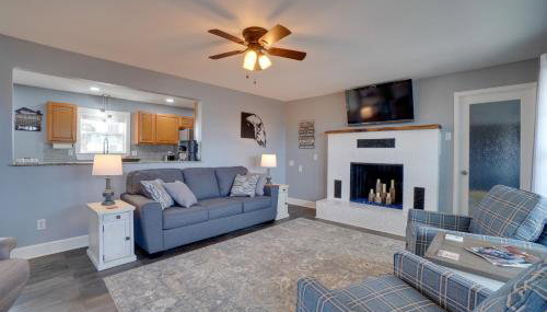 Table Rock Lake Home - Fire Pit and Lake Views! - Foto 3