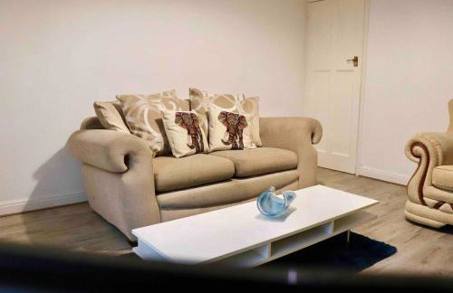 Entire Family Vacation Home . WiFi . FREE Parking - Foto 21