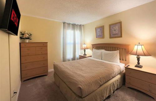 Restful 4BR 3BA with BBQ, Heated Pool & SPA - Foto 15