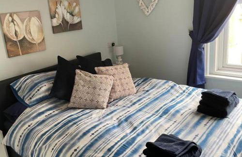 Seaview Apartment with parking - Photo 9