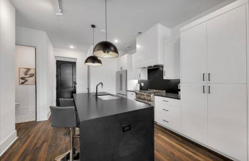 204- Modern retreat w elevator & BBQ - Foto 27