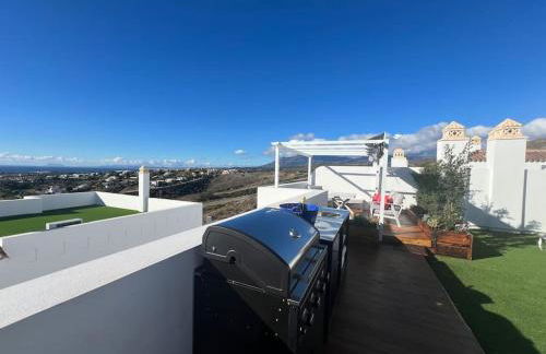 Deluxe 2 bed Apartment - Photo 9