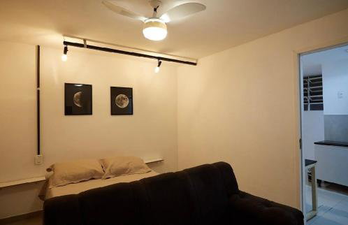 02 - ESTÚDIO NA SAVASSI com Wi-fi, TV, Vaga de garagem, Cozinha completa - Foto 35