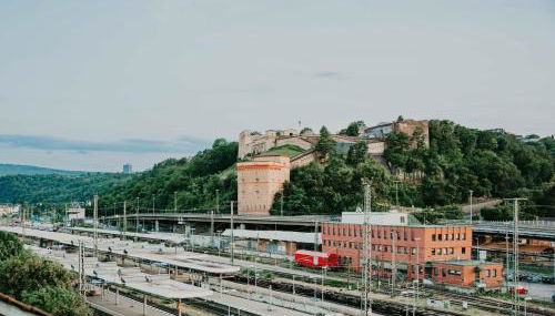 Premium 4BR Apartment, Stunning Views Overlooking the Central Station - Foto 2