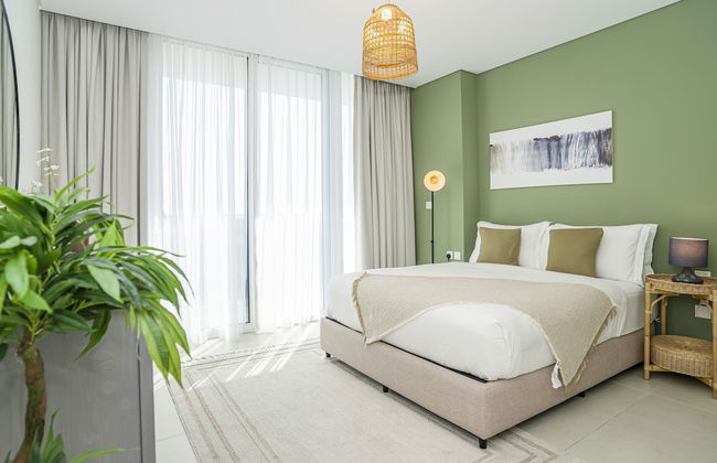 HomesGetaway-2BR Apt in 1 Residences - Photo 2